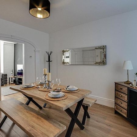 Stay With Alexandra 2 Free Parking - High Speed Free Wifi Liverpool Exteriör bild