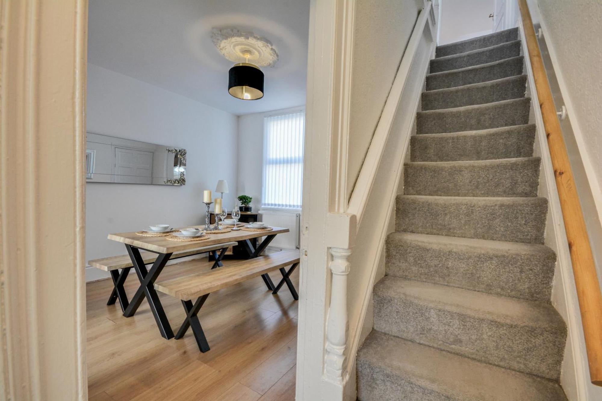 Stay With Alexandra 2 Free Parking - High Speed Free Wifi Liverpool Exteriör bild